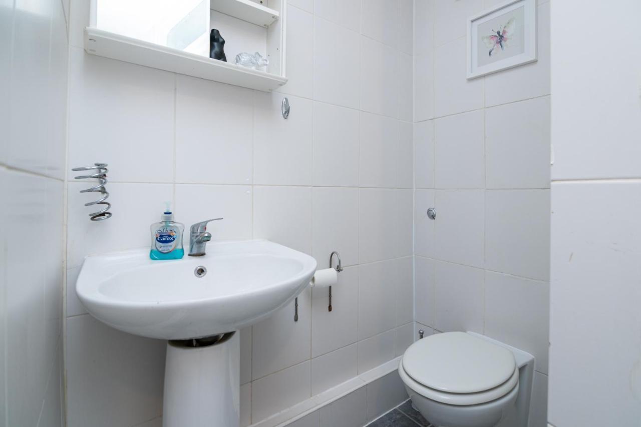 ロンドンCharming Gem II 2Bd 2Ba Retreatアパートメント エクステリア 写真